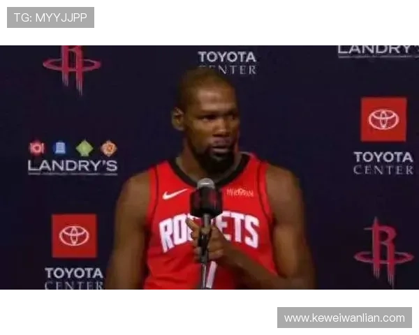 奥科吉称杜兰特能融入任何体系球队将以他为核心展开进攻 奥科吉称杜兰特能融入任何体系球队将以他为核心展开进攻